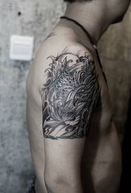 tumalon sa gantry, arm squid lotus personality tattoo