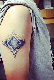 brazo xeometría fermosa azul estrela tatuado pintado