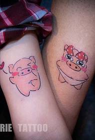 bracciu di mudellu di tatuatu di piglet