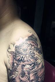 татуировка с изображением бога молодого слона, черно-белый, тату 15026 - тату с яркой розой