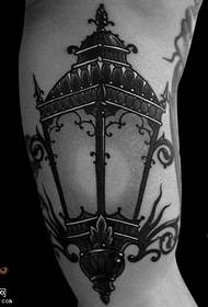 Arm Lantern Tattoo Muster