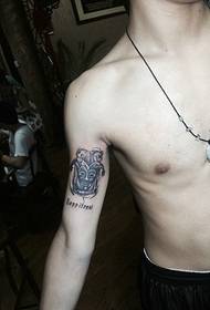 малка безволна малка татуировка за татуировка на татуировки