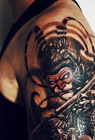 Grande modello di tatuaggio Qitian Dasheng unico nel suo genere