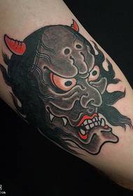 modello del tatuaggio armlike