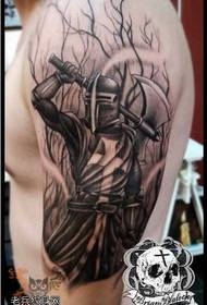 Templar tetovējums modelis