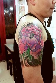 Kubwa mkono kupigwa mkali Peony Hu muundo wa tattoo