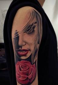 tre immagini di tatuaggi totem braccio stile unico