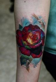 красочный реалистичный образец татуировки розовой руки