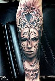 ramię kwiat winorośli kobieta tatuaż wzór