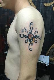 شخصيت منفرد ڌيان totem tattoo پیٹرن