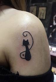 Chithunzithunzi cha Mini Kitten Arm tattoo