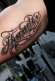 ekirèy modèl tatoo angle kache andedan bra a
