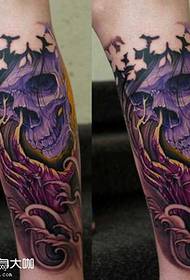 Modello di tatuaggio zibellino gamba