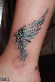 Patrón de tatuaje de pequeñas alas hermosas de tobillo