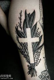 Cross μοτίβο τατουάζ στο μοσχάρι