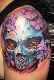 Schouder geschilderd tattoo tattoo bloempatroon