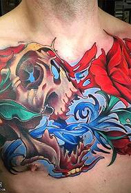 Акварелна татуировка флорална татуировка на гърдите