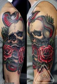 Rameno zmije růže tetování vzor