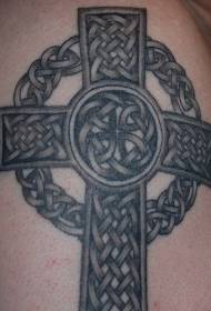 Кельтський вузол поєднання малюнка татуювання залізним хрестом
