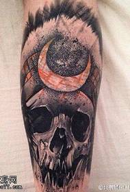 Klasszikus koponya hold tetoválás minta