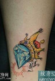 Beenkroon diamant tattoo patroon