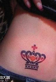 Vidukļa maza vainaga tetovējuma raksts