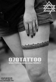 Modello di tatuaggio di pizzo sexy gamba