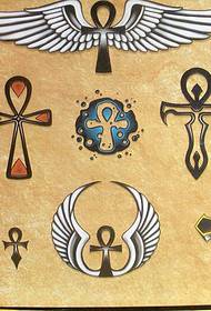 Ncoma iphethini ye-cross wing tattoo