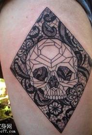 Modello di tatuaggio alla vaniglia sulla coscia