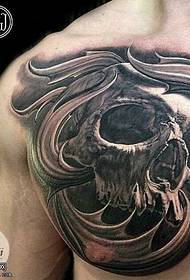Uzorak tetovaže grudi tetovaža