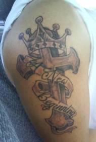 Patró de tatuatge de creu i corona de ratlles