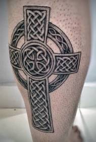Keltisch kruis schacht tattoo patroon