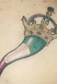 इतालवी शाही मुकुट टैटू पैटर्न