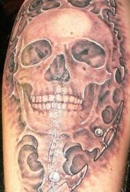Skulderbrunt realistisk skallemønster tatoveringsmønster