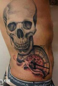 Modello di tatuaggio in vita