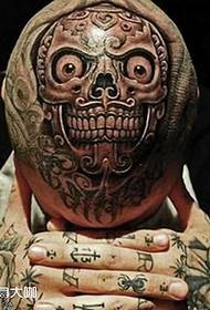 Modello tatuaggio testa