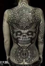 Tatuaggio fiore tatuaggio sul retro