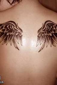 Pátrún tattoo ar ais na sciathán