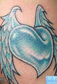 Arm liefde vleugels tattoo patroon