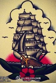 Ett populärt tatueringsmönster för seglingsmanuskript