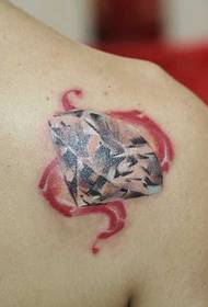 Modello di tatuaggio diamante lucido spalla