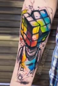 8 potongan tattoo pasagi gaib dianggo dina téma Rubik's Cube