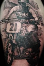 Iso käsivarsi musta harmaa moottoripyöräilijän tatuointikuvio