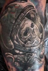 Pernesi Europa è America astronaute neru è biancu mudellu di tatuaggi di craniu