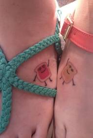 Këmbët me ngjyrosje të gjalpit të pjekura tatuazh miqësie të pelte të vogël dore