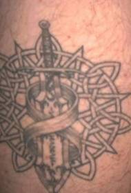 Modello nodo celtico e modello tatuaggio spada