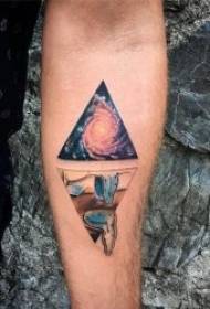 Trójkątny tatuaż ilustracja 9 Zestaw kreatywnych wzorów tatuaży geometryczne trójkąty