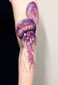 mały, świeżo zaprojektowany zestaw kolorowych wzorów tatuaży meduz