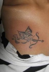 Грудь простой ангел купидона и образец татуировки лука и стрелы