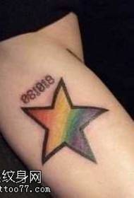 Arm farve regnbue totem pentagram tatoveringsmønster